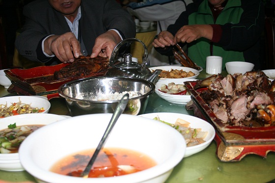 呼倫貝你接待中心の夕食