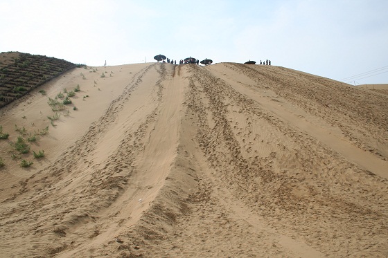 クブチ砂漠の滑沙