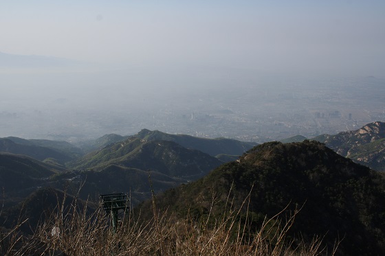 泰山~望府山月観峰から