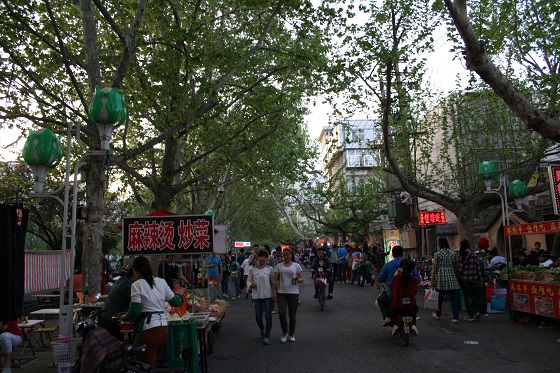 泰安~奈河東街の歩行街