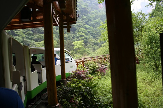 張家界~画廊遊覧線~観光電車(小火車)