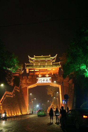 湖南省湘西土家族苗族自治州鳳凰古城~南華門城楼