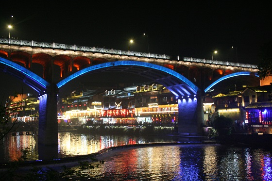 湖南省湘西土家族苗族自治州鳳凰古城~鳳凰大橋